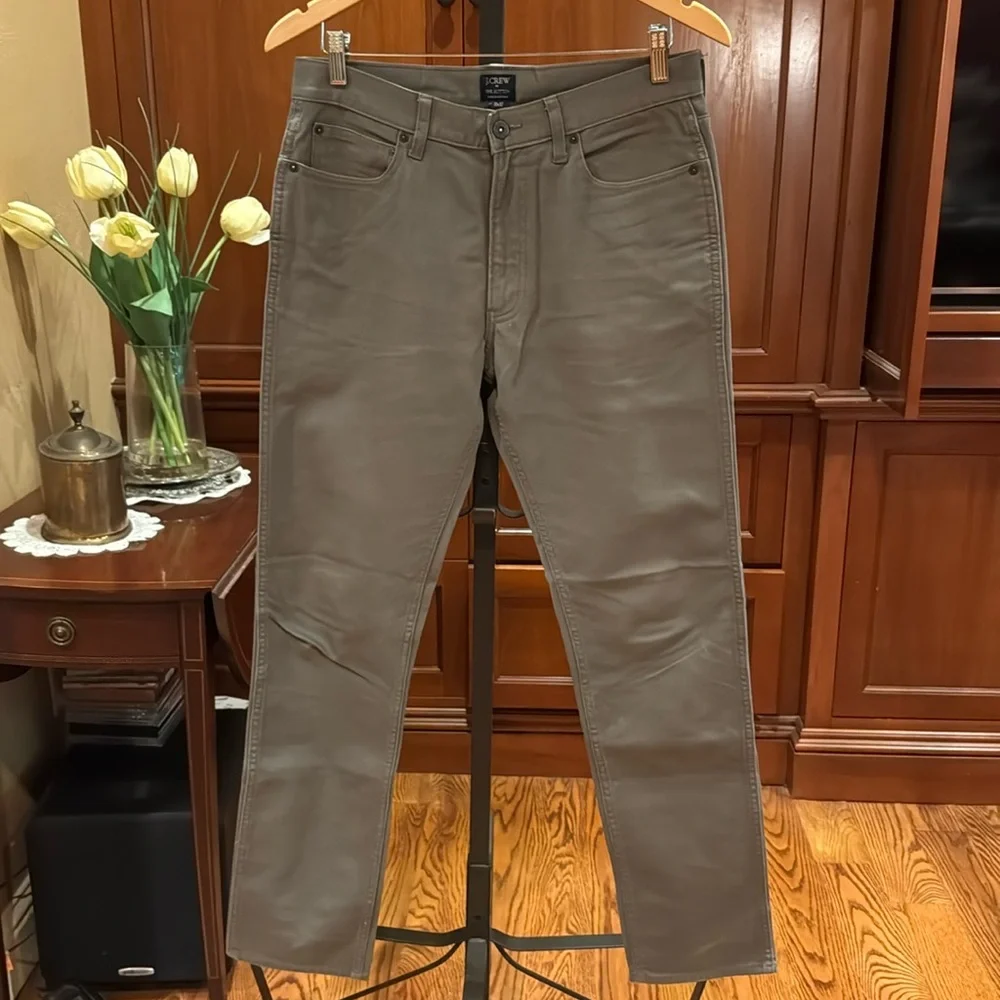 NWOT J. CREW Green Khaki Jeans Pant Men’s 30 x 32 Cotton Straight Sutton Style